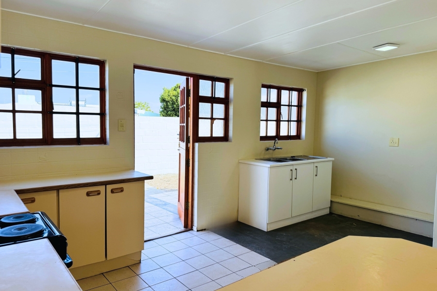 3 Bedroom Property for Sale in Sandbaai Western Cape